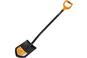 Лопата штыковая FISKARS серии SolidTM